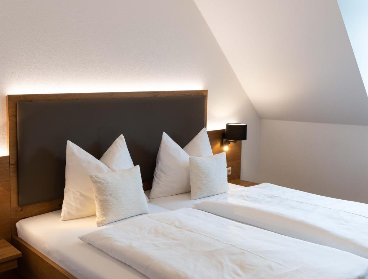 Hotel Gasthof Rosenwirt Au in der Hallertau Bagian luar foto