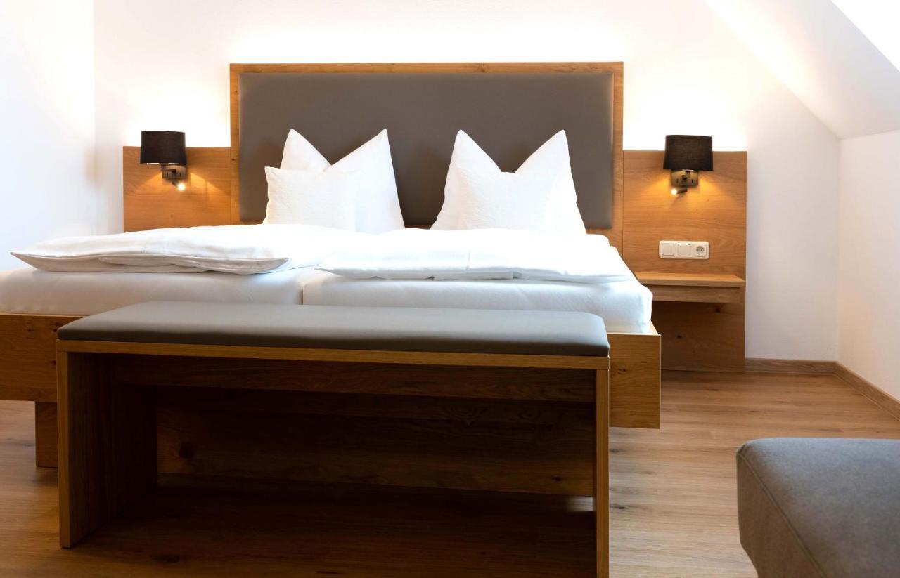 Hotel Gasthof Rosenwirt Au in der Hallertau Bagian luar foto