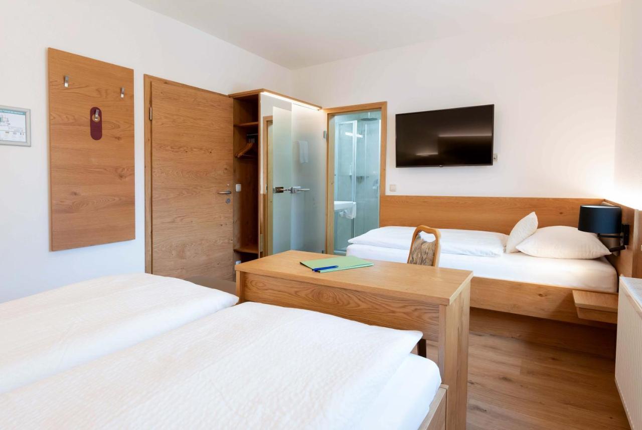 Hotel Gasthof Rosenwirt Au in der Hallertau Bagian luar foto