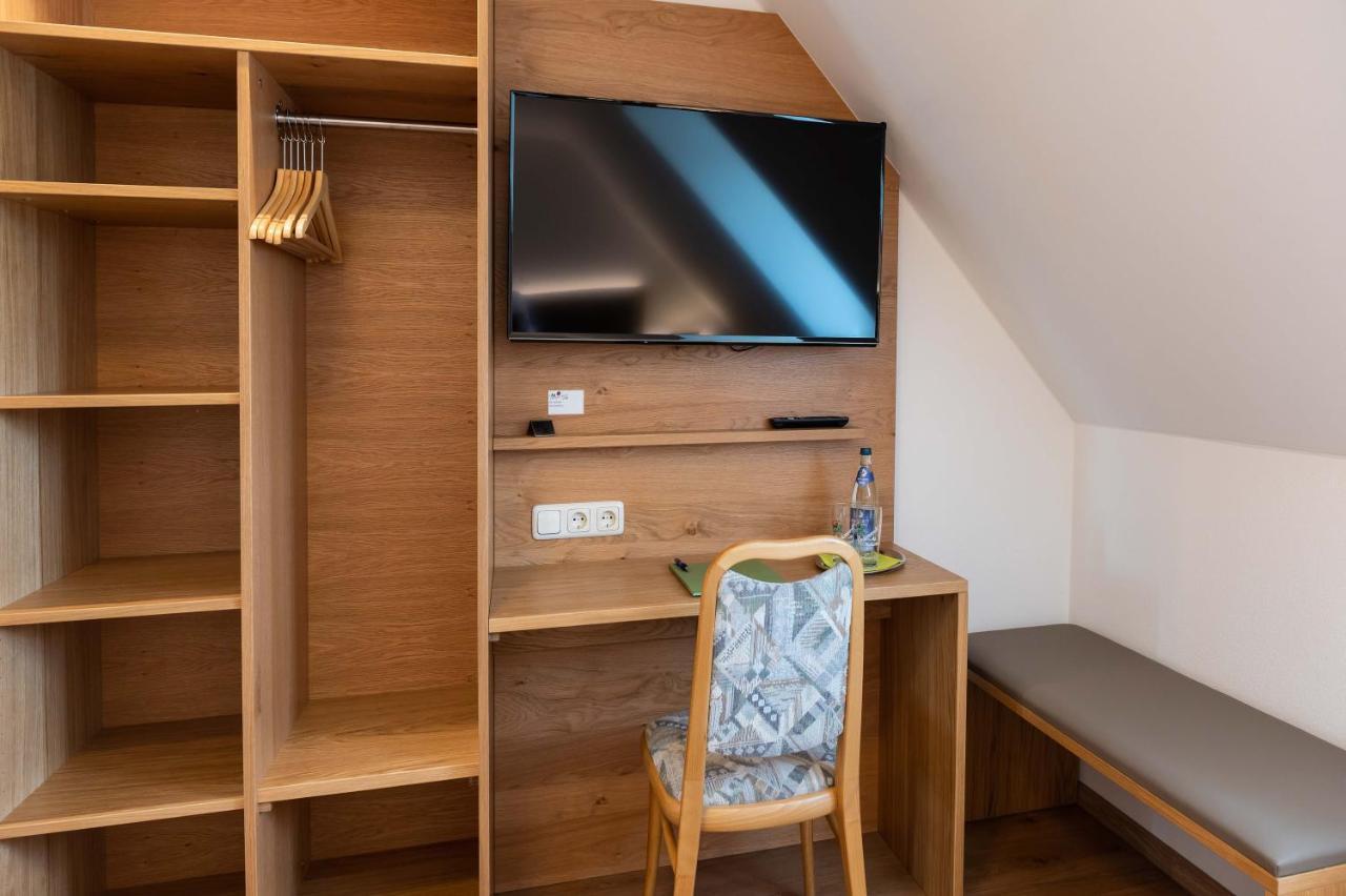 Hotel Gasthof Rosenwirt Au in der Hallertau Bagian luar foto
