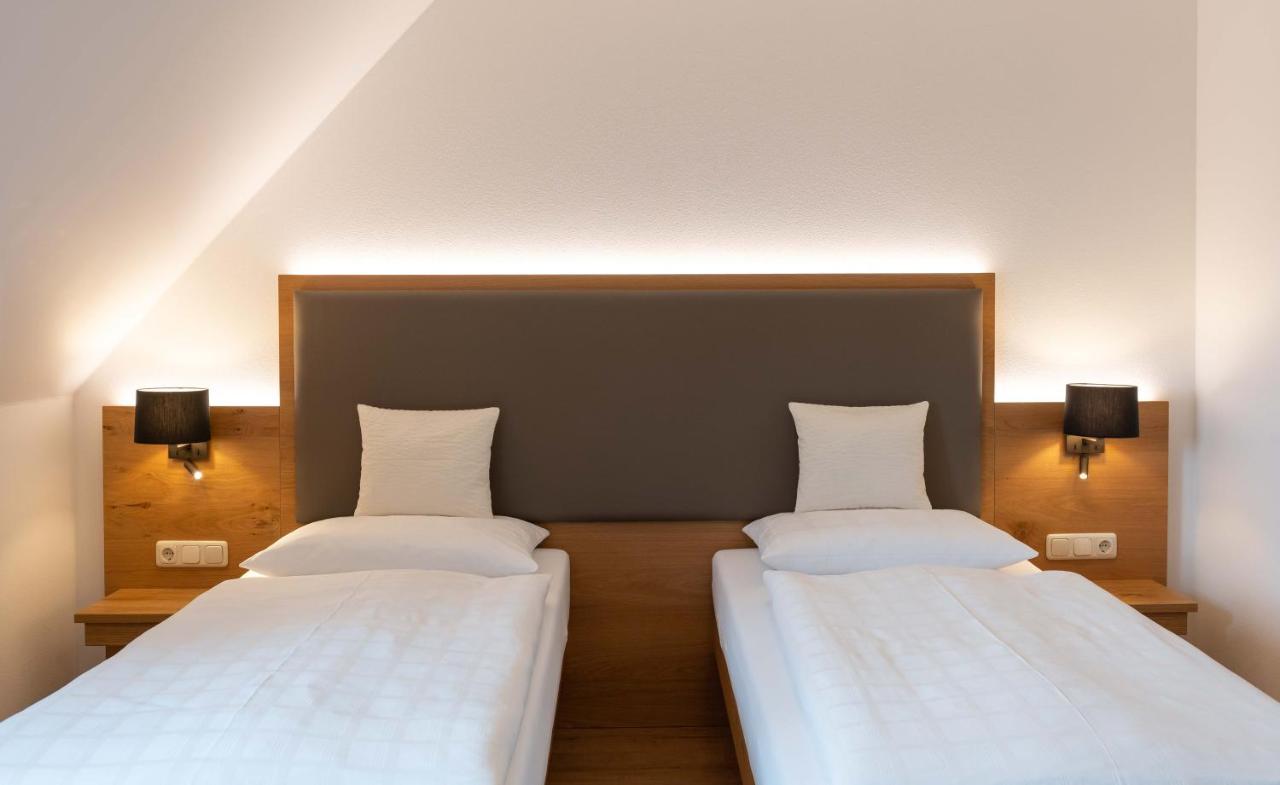 Hotel Gasthof Rosenwirt Au in der Hallertau Bagian luar foto