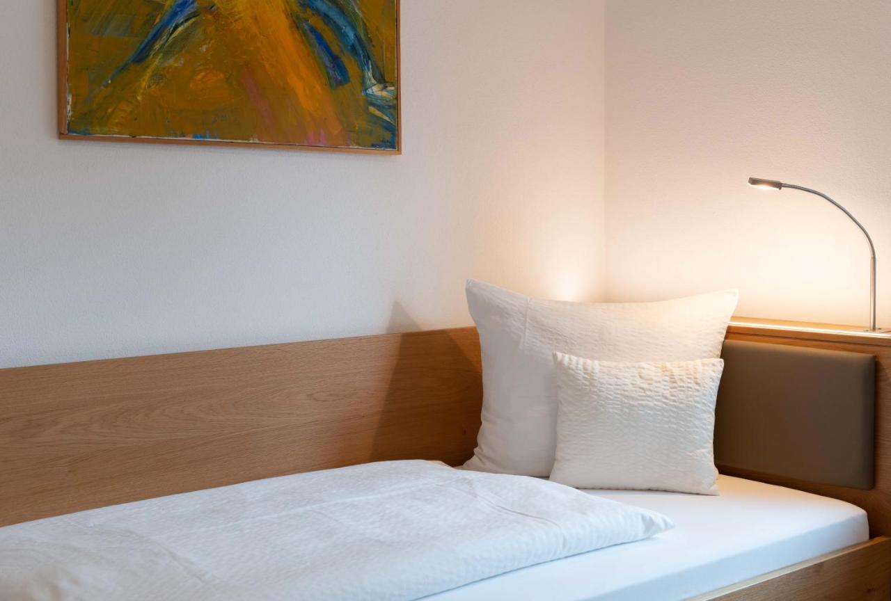 Hotel Gasthof Rosenwirt Au in der Hallertau Bagian luar foto