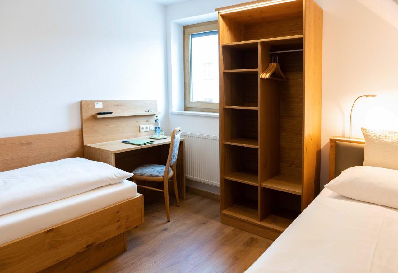 Hotel Gasthof Rosenwirt Au in der Hallertau Bagian luar foto